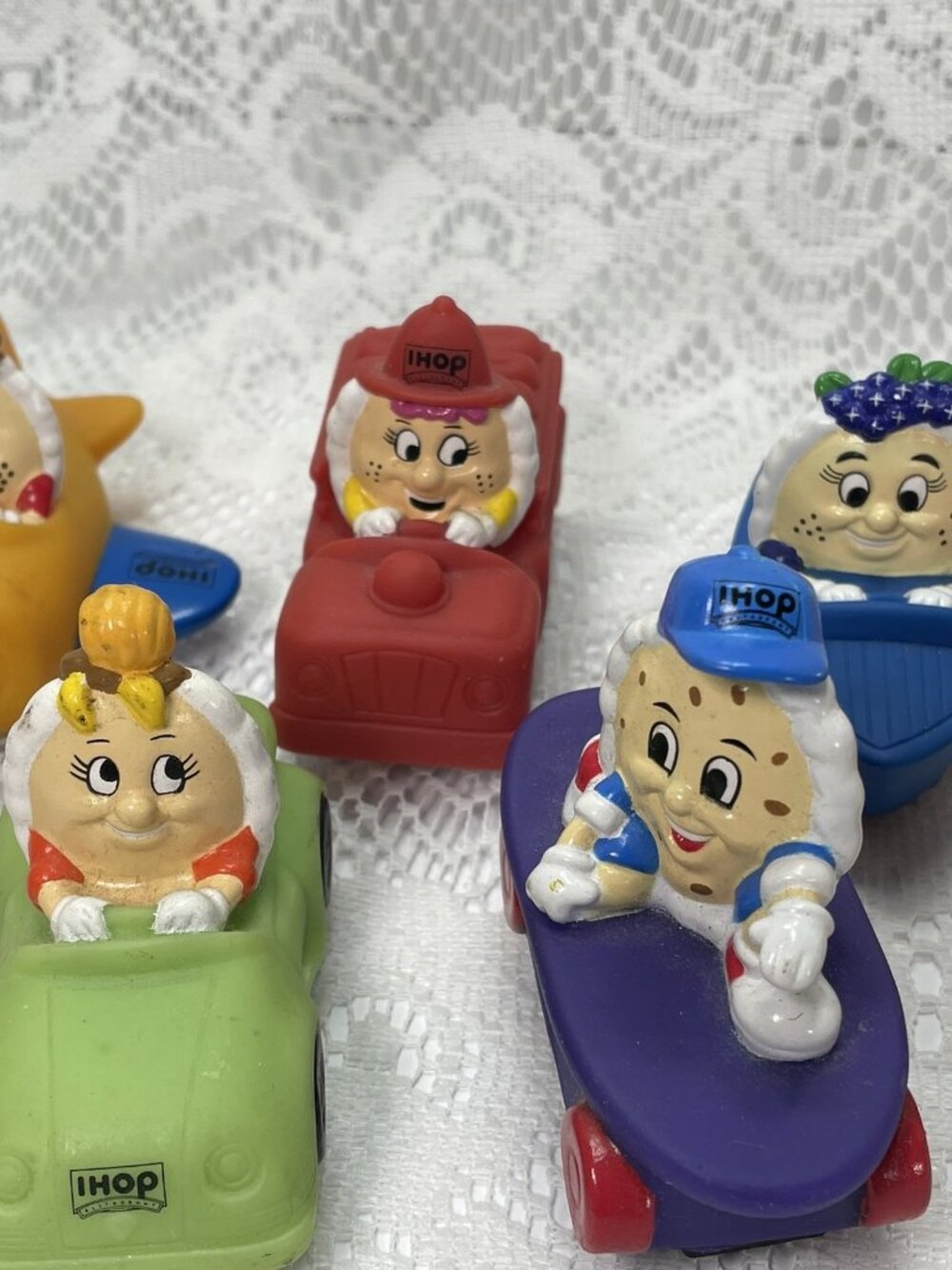Vintage Lot Of 8 IHOP Restaurant PVC Toy Figures Driving Cars from 1996 - Picture 9 of 16